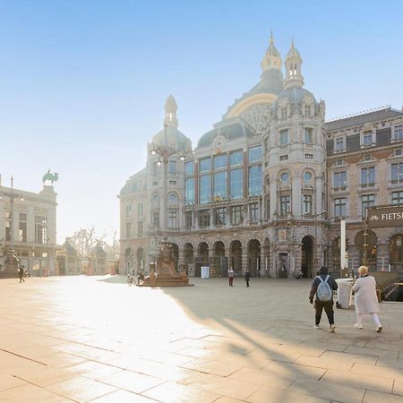 Studio In City Center With Terrace, Netflix - Wifi Antwerp Luaran gambar