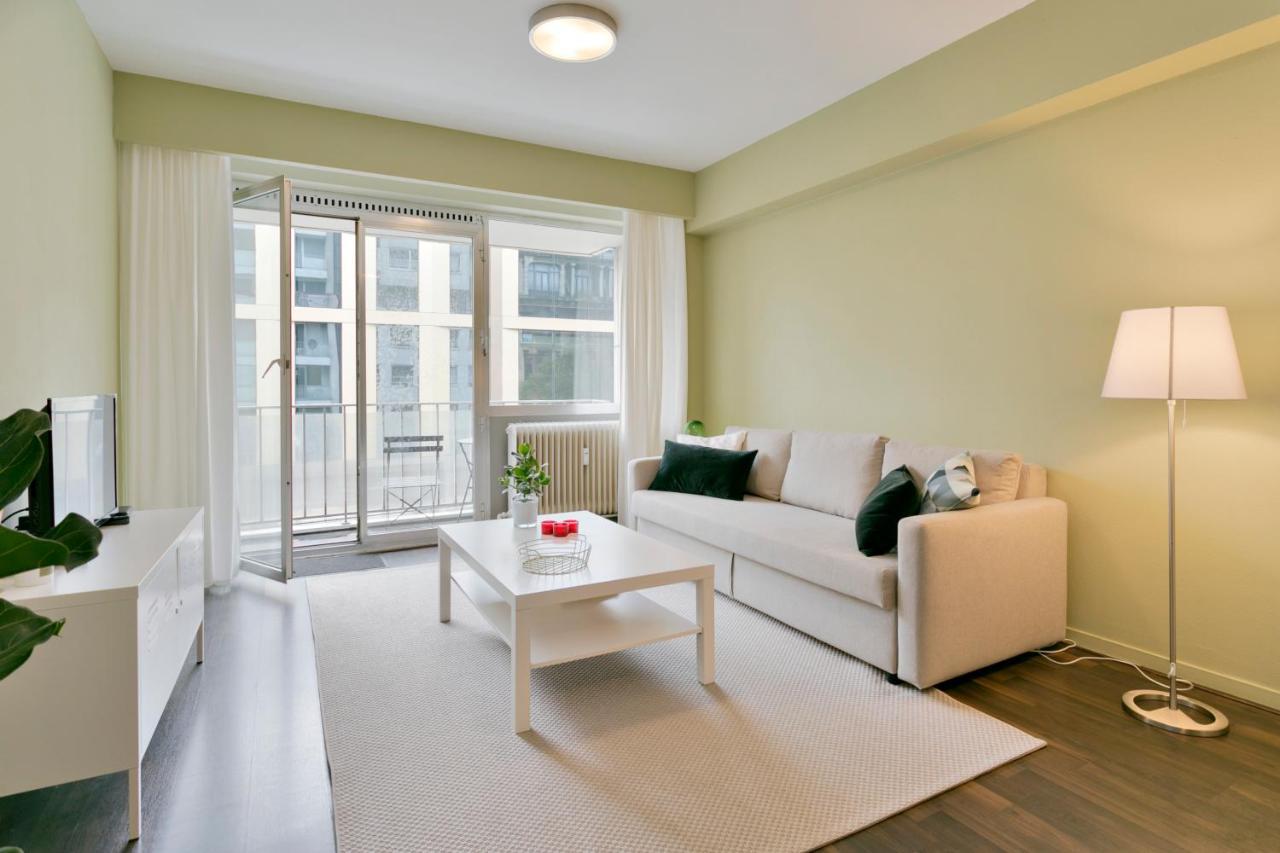 Studio In City Center With Terrace, Netflix - Wifi Antwerp Luaran gambar
