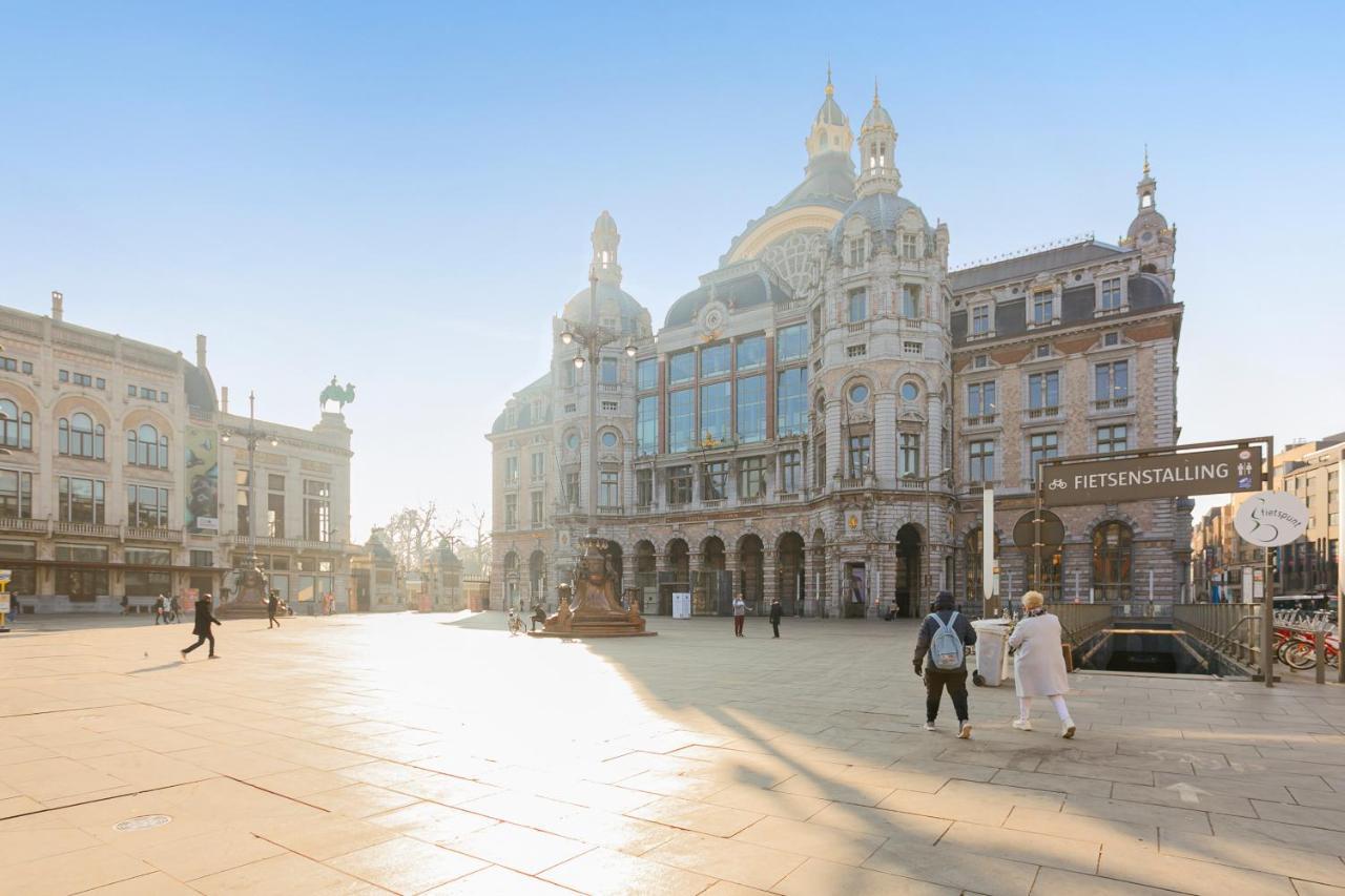 Studio In City Center With Terrace, Netflix - Wifi Antwerp Luaran gambar