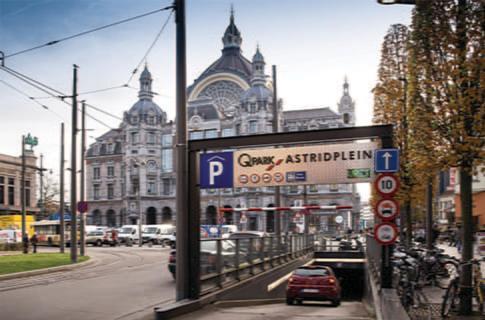 Studio In City Center With Terrace, Netflix - Wifi Antwerp Luaran gambar